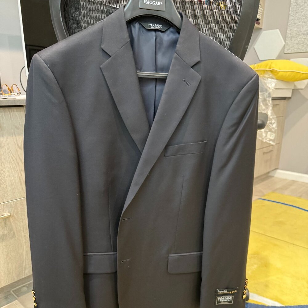 Blazer Navy Blue   New With Tags  Size 44